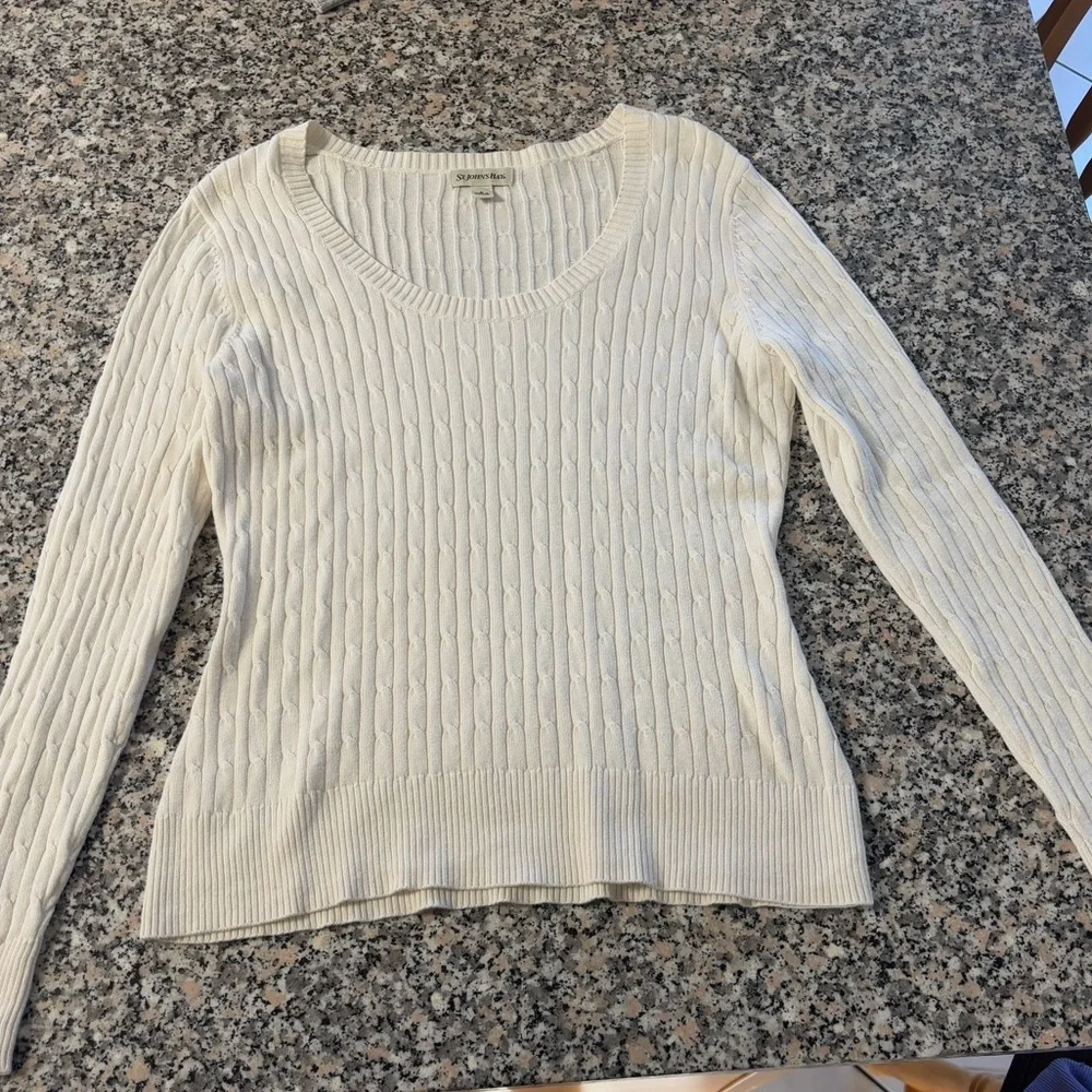 100% cotton white scoop neck sweater size small